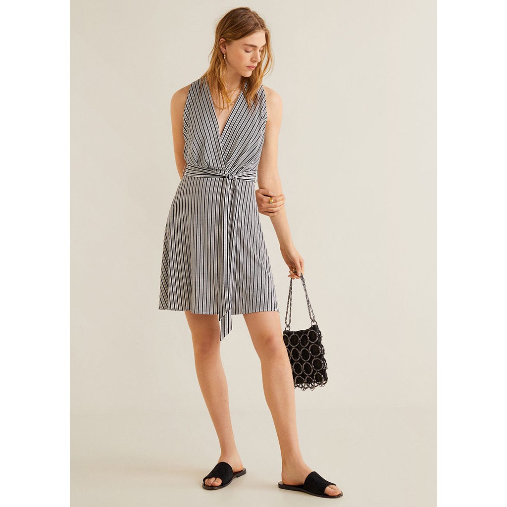 Đầm suông cổ V thắt lưng kẻ sọc MNG 51930644 SIZE L