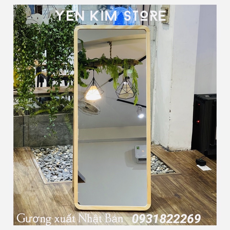 Gương soi toàn thân khung gỗ chắc chắn có chân kệ - Hàng xuất đi Nhật