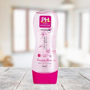 Dung dịch vệ sinh phụ nữ PH care Nhật bản 150ml