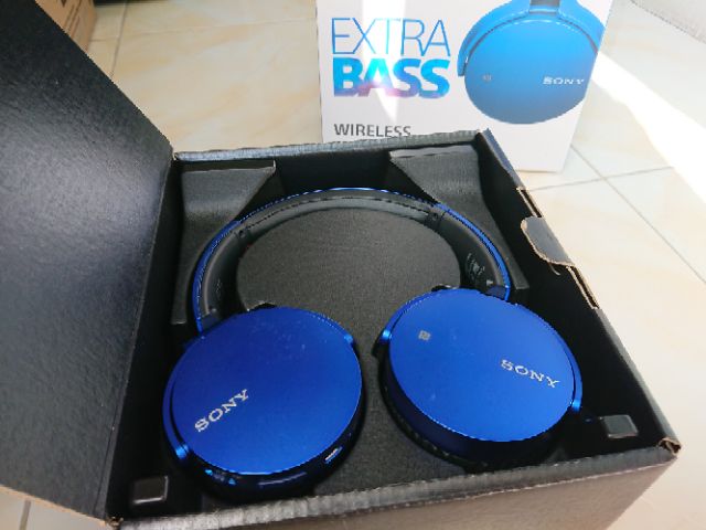 Tai nghe không dây Sony ExtraBass MDR-XB650BT