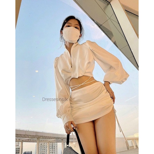 SET L CROP TRẮNG CỘT DÂY EO + CHÂN VÁY RÚT