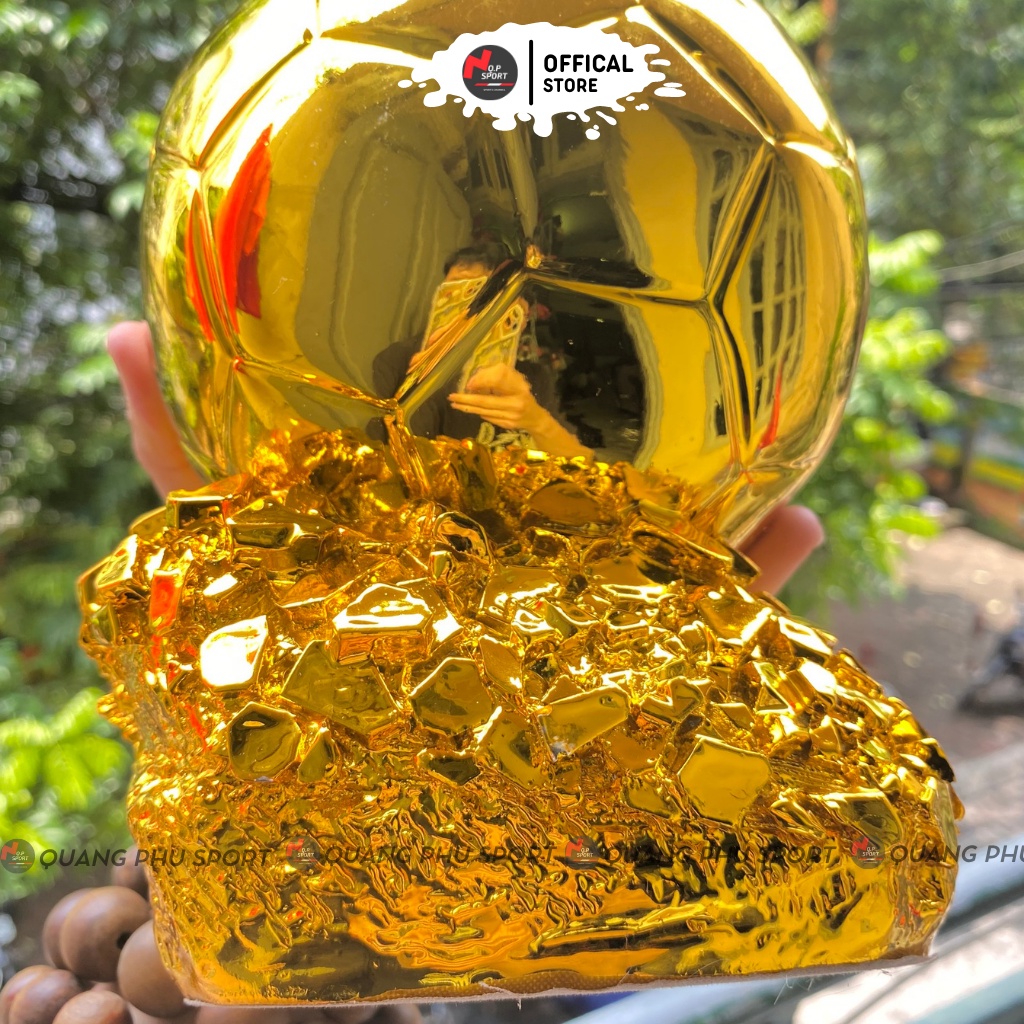 Cup Quả Bóng Đá Vàng, Cup Thủ Môn Vàng Xuất Sắc Nhất Làm Từ Hợp Chất Nhựa Cứng Plastic Phủ Sơn Vàng