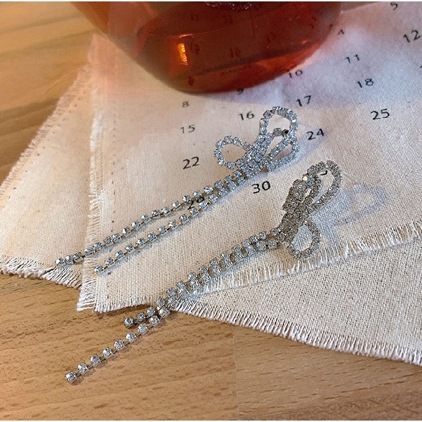 Bông tai dáng dài hình nơ xinh xắn cho nữ