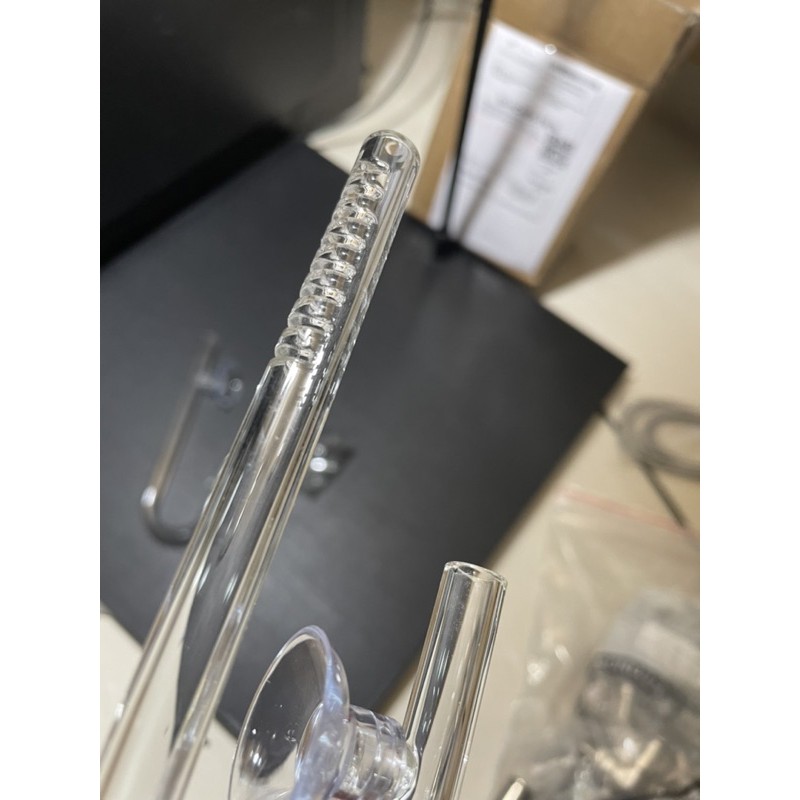 In Out thuỷ tinh f9( tặng chổi)