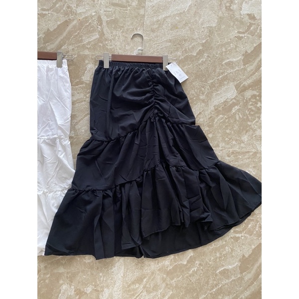 Chân váy ba tầng rút hông