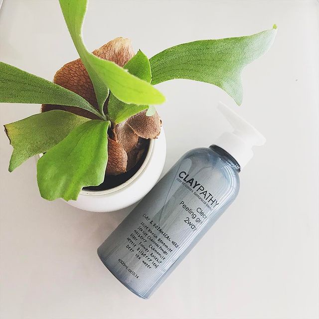 Gel tẩy da chết đất sét thảo mộc CLAYPATHY Clear Peeling Gel 300ml