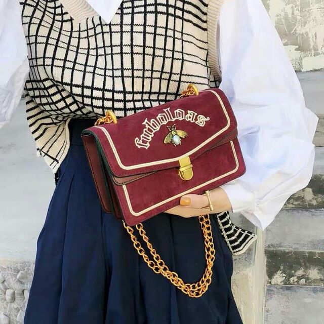Túi fabulous ong thêu
