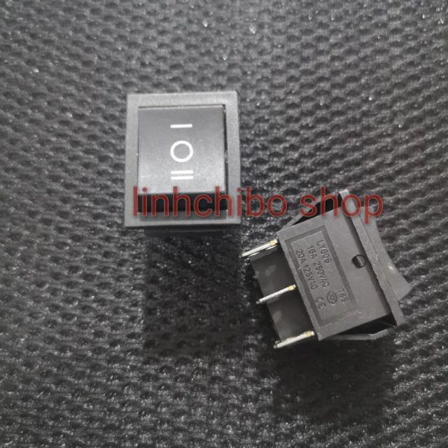 Công tắc tự hồi