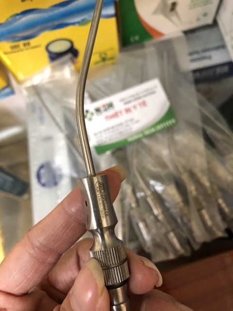 Ống hút dịch,tai mũi họng inox ,hút dịch xoang mũi - ống hút phẫu thuật kim loại thanh quản tai mũi họng số 8