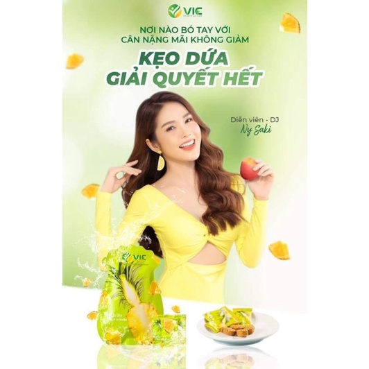 Tách lẻ 1 viên kẹo dứa giảm cân