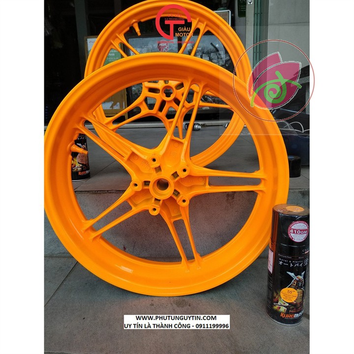 55 _ Chai sơn xịt sơn xe máy Samurai 55** màu cam huỳnh quang , sơn xịt phản quang màu cam