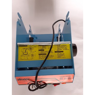 Máy Dập Nắp Cốc Nhựa Verly