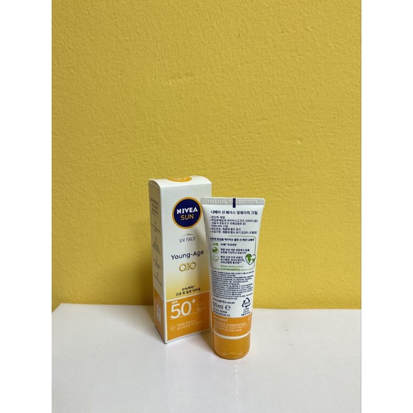 Kem chống nắng Nivea UV Face Soothing Sensitive Sun Cream SPF50+ PA++++ 50ml và Nivea Young-Age Q10 SPF50 PA+++ 50ml