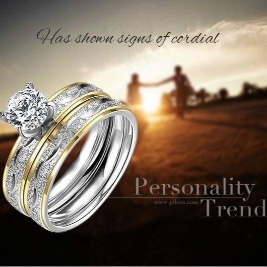 Bộ nhẫn cưới đính hôn bằng thép titan mạ vàng 18k đính đá kim cương sang trọng cho cặp đôi