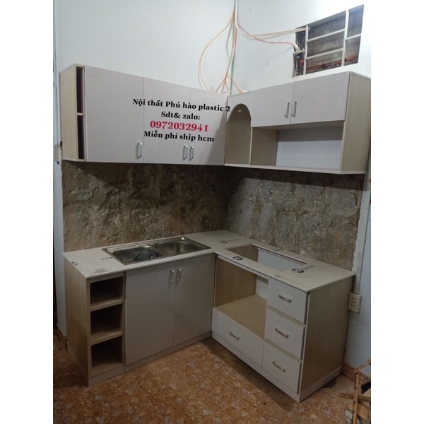 Tủ bếp nhựa Đài Loan mặt đá hoa cương