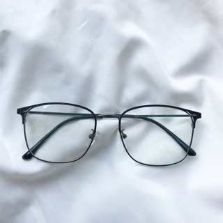 Kính kim loại gọng bầu vuông