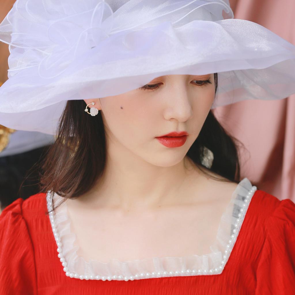 Đôi khuyên tai xỏ hình hoa thời trang cho bạn gái