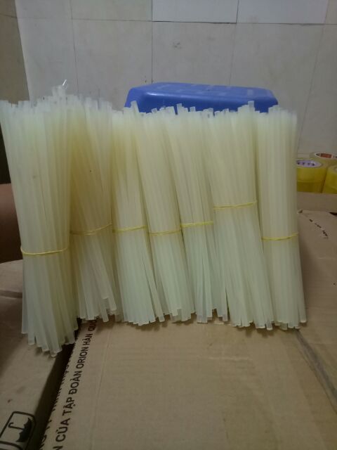 500 cây keo nến bé 0,7mm x 250mm