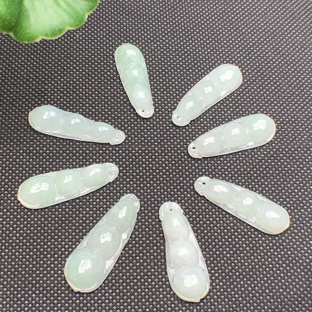 Mặt dây chuyền / Charm Hạt đậu đỗ may mắn