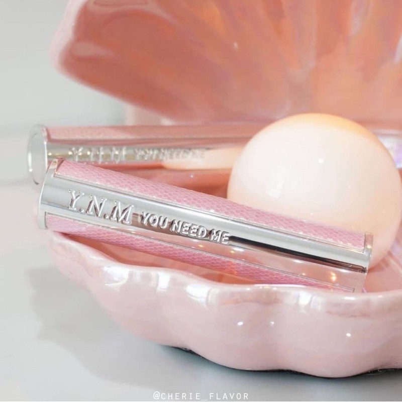 Son dưỡng có màu YNM Honey Lip Balm
