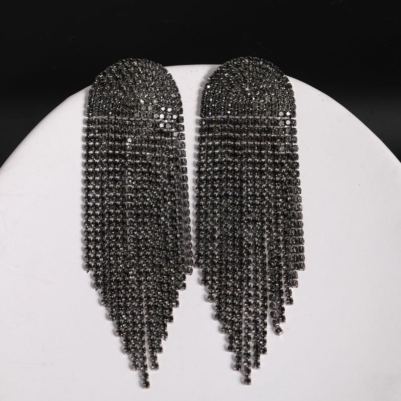 Bông Tai Đính Đá Phối Tua Rua Màu Bạc Phong Cách Âu Mỹ Thời Trang Sang Trọng Cho Nữ