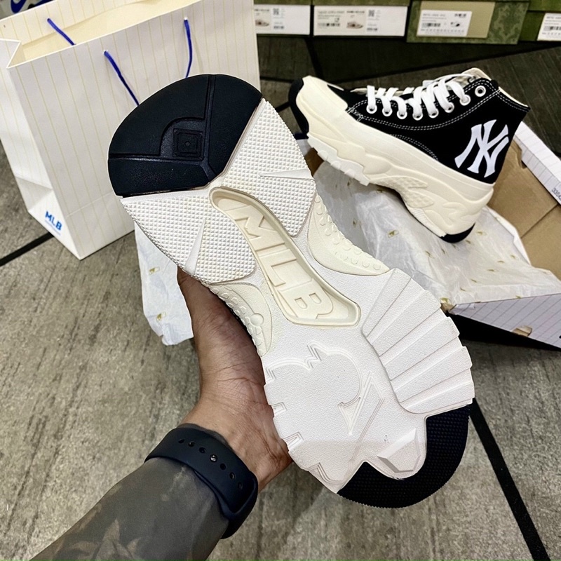 Giày Sneaker MLB Chunky High Đen Cao Cổ Phối Đế Đen-Bản Đẹp Nhất