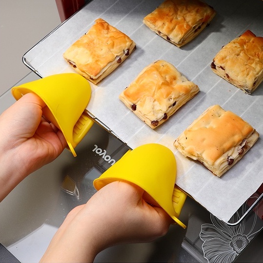 1pc Kẹp Cầm Tay Bằng Silicone Cách Nhiệt Chống Bỏng Dành Cho Nhà Bếp