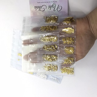 Charm túi đính móng tay