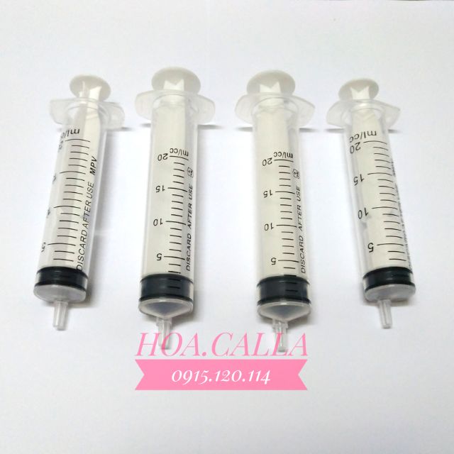 Set 4 xilanh 20ml để rửa mũi cho bé