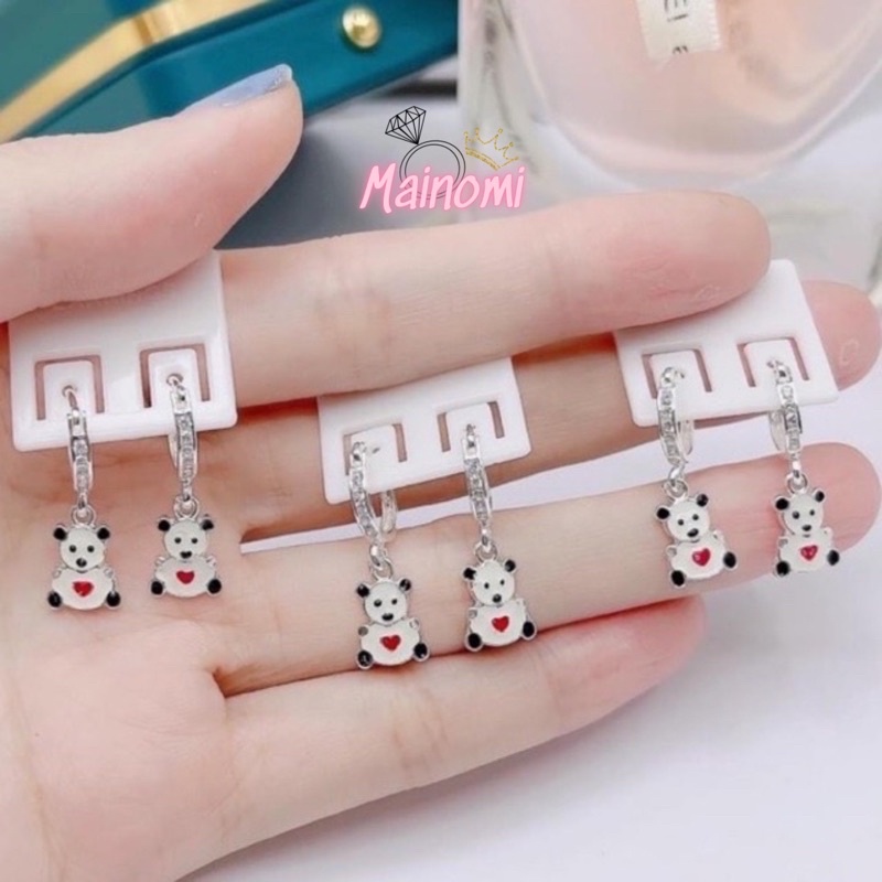 Bông tai Bạc cho bé Ngộ nghĩnh đáng yêu. Mẫu mã xinh xắn chiếm trọn niềm yêu thích của bé Mainomi Shop Bạc Xinh