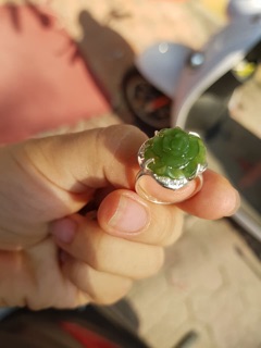 Nhẫn hoa mẫu đơn Ngọc Bích