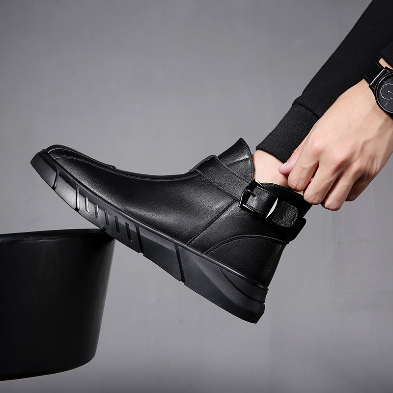 Giày boot trẻ trung giữ ấm cho nam