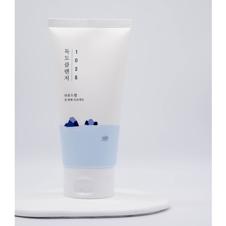 Sữa rửa mặt Round Lab 1025 Dokdo Cleanser tạo bọt làm sạch sâu - 150ml