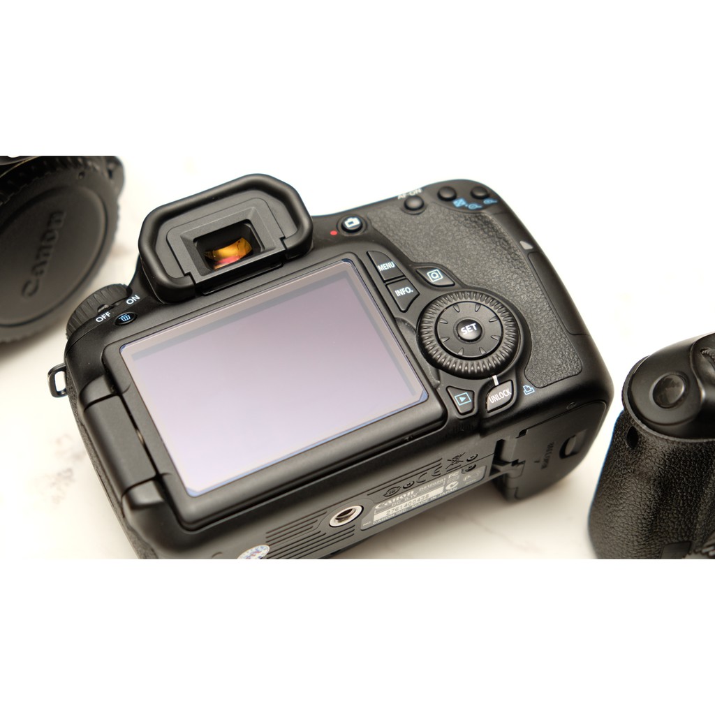 Máy ảnh Canon EOS 60D