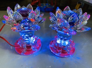 Đèn Thờ Hoa Sen Pha Lê (1 cặp)