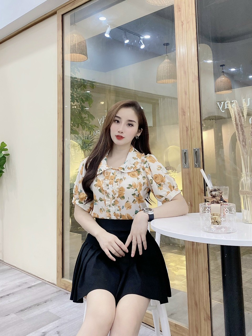 Áo sơ mi nữ cổ tròn họa tiết hoa đẹp