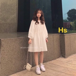 Váy babydoll dài tay chun tay màu đen màu trắng hs2023