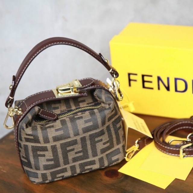 Túi Xách Đeo Vai Đeo Chéo Nữ QUẢNG CHÂU CAO CẤP FenDi Bucket Mini