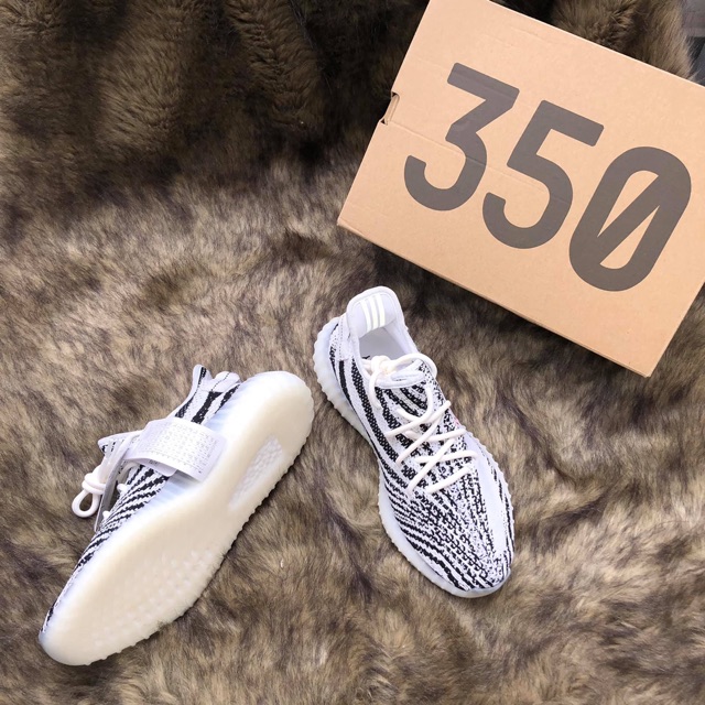 Yeezy Boost 350 (Zebra)