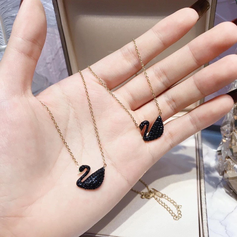 Set titan thiên Nga đen-bộ thiên Nga cao cấp không đen không phải màu( dây chuyền+hoa tai)