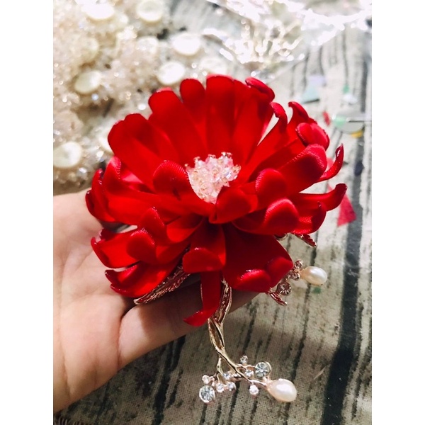 Cài áo hoa cúc kiểu