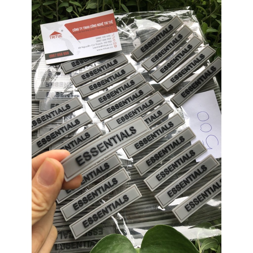 Bán tem mác cao su essential có sẵn tại shop từ 01 chiếc