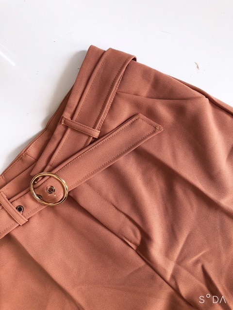 Quần ống rộng kèm dây đai tròn chât tuyết mưa | BigBuy360 - bigbuy360.vn