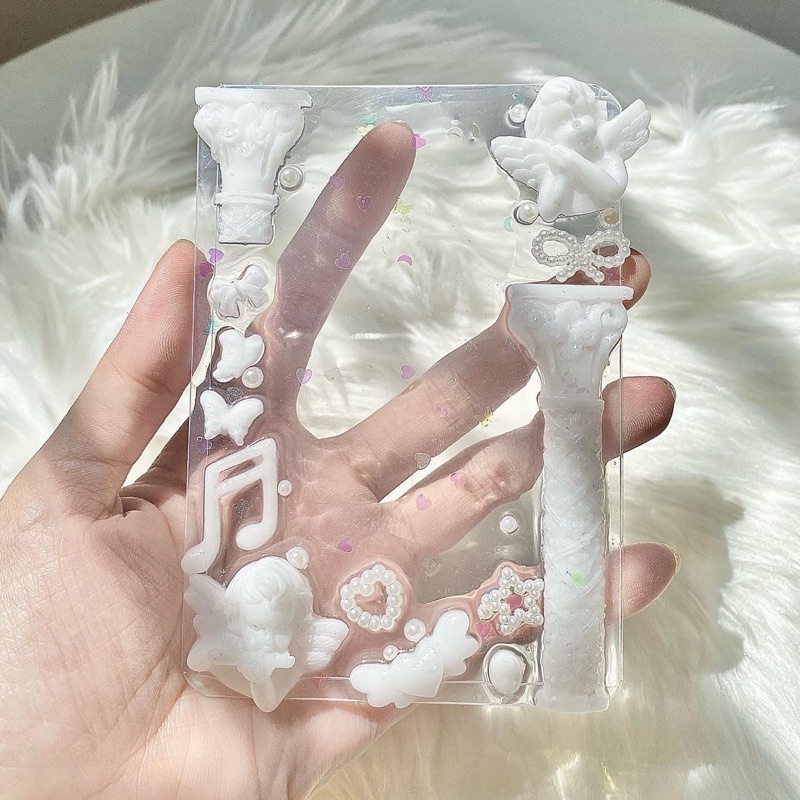 Toploader resin couple