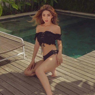 bikini 2 mảnh đan dây ngực. Chất liệu cao cấp.