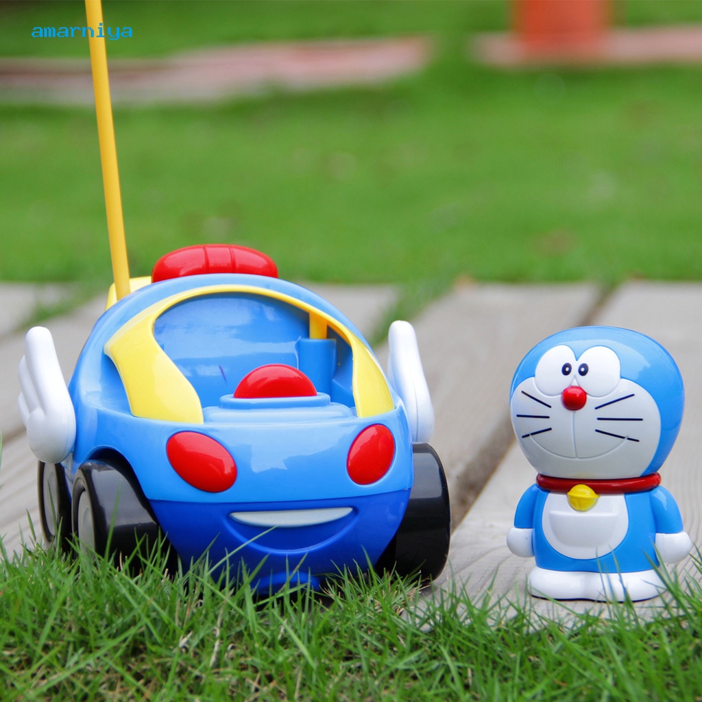 Đồ chơi xe hơi điều khiển từ xa thiết kế nhân vật hoạt hình Doraemon