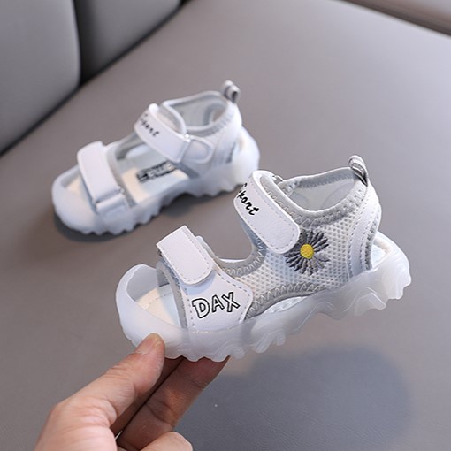 Dép sandal hoa cúc giá rẻ mã 712 Quảng Châu cho bé trai bé gái từ 1 tuổi đến 3 tuổi