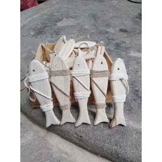 Cá gỗ mộc để trang trí