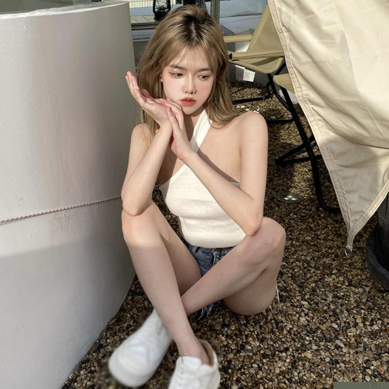 Áo Croptop sát nách màu sắc thanh lịch cho phái nữ