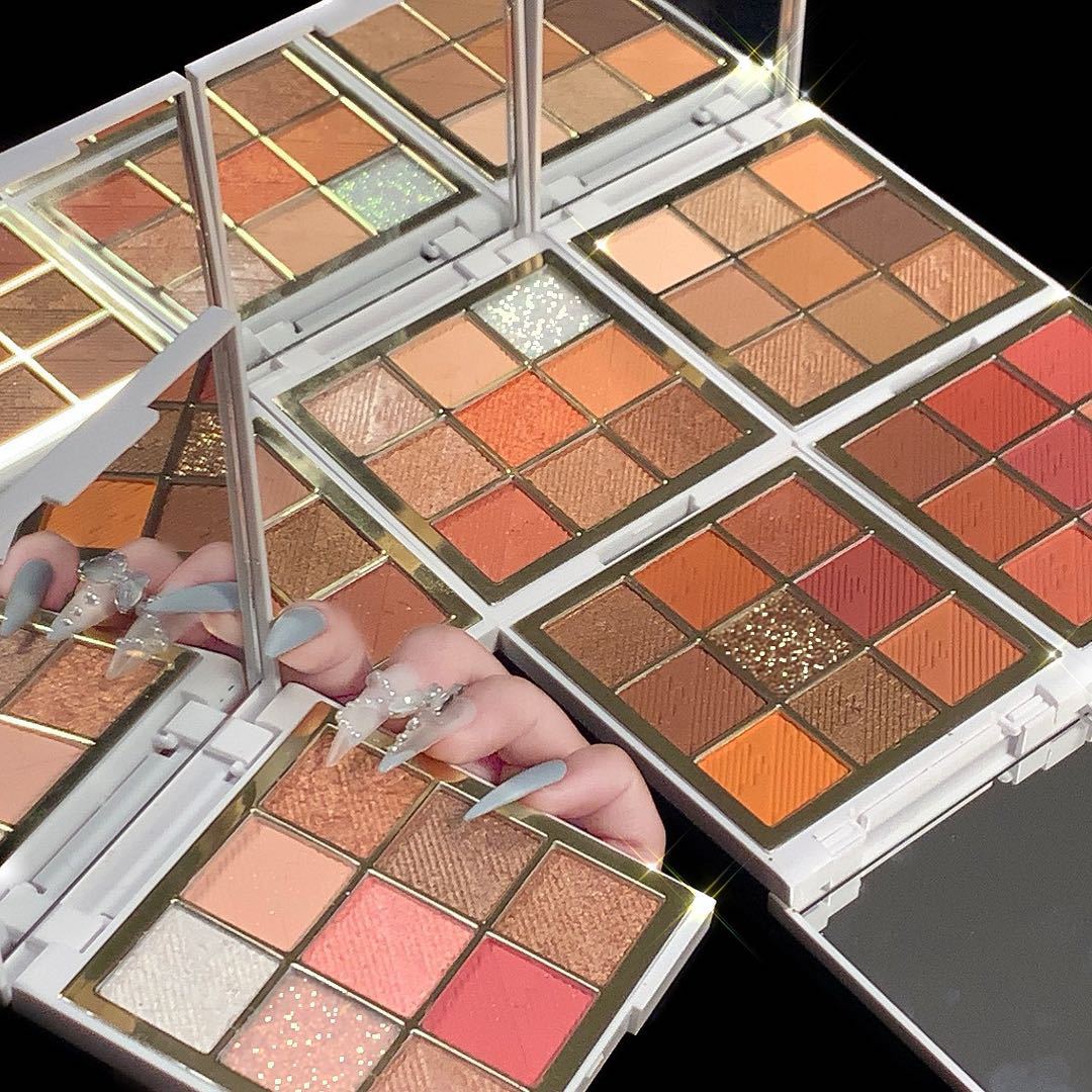 (Hàng Mới Về) Bảng Phấn Mắt Maffick 9 Màu Sắc Tông Lì / Hiệu Ứng Ngọc Trai Chống Nước Lâu Trôi | BigBuy360 - bigbuy360.vn